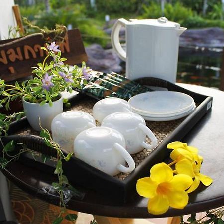 Saabpaiboon Grand Resort Ban Talat Chambre photo