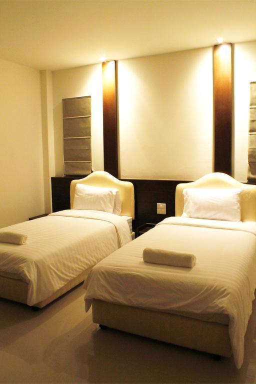 Saabpaiboon Grand Resort Ban Talat Chambre photo